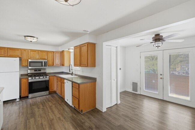 Building Photo - 3671 Cordele Cir