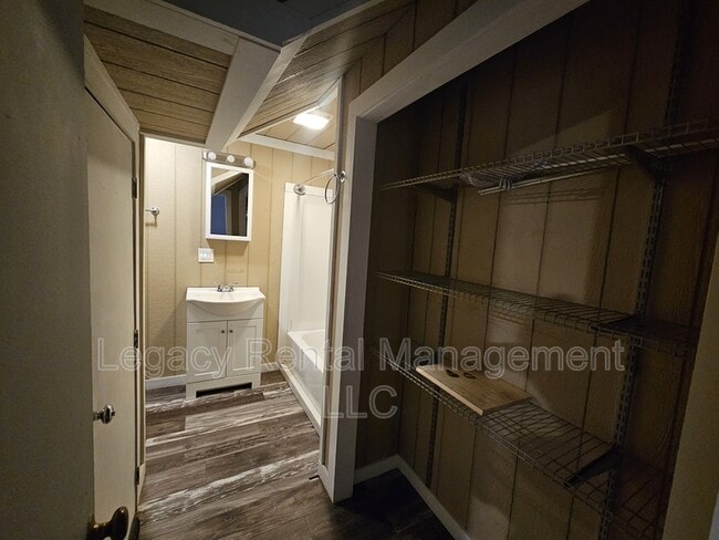 Building Photo - 2301 Old Berwick Rd