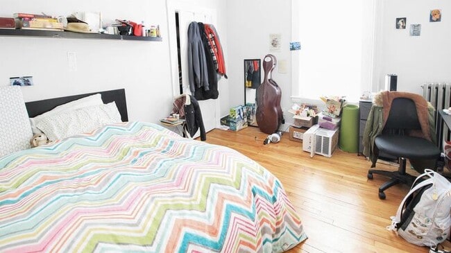 Building Photo - 35 Essex St