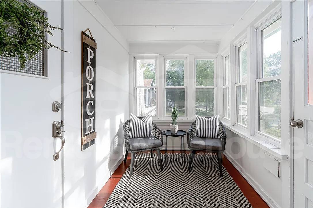 Building Photo - 737 28th St