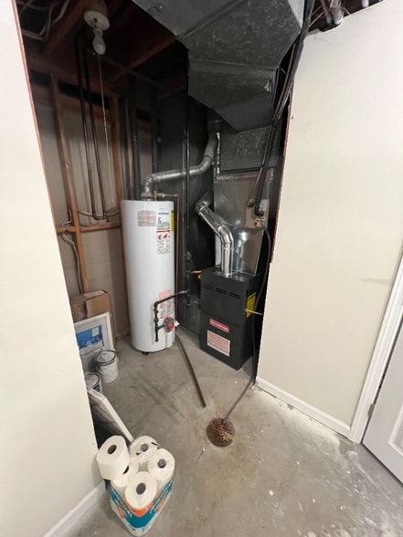 Building Photo - 2754 Phyllis Cir S