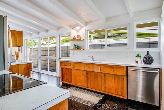 Building Photo - 3168 Stevely Ave