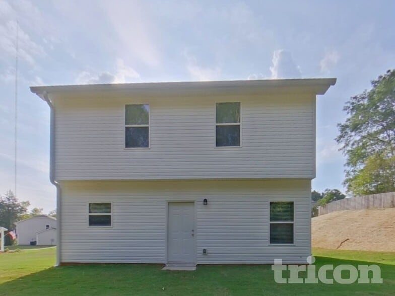 Building Photo - 114 Highland Dr