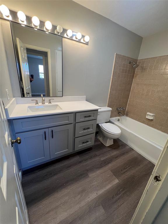 Building Photo - 6497 Hart Ln