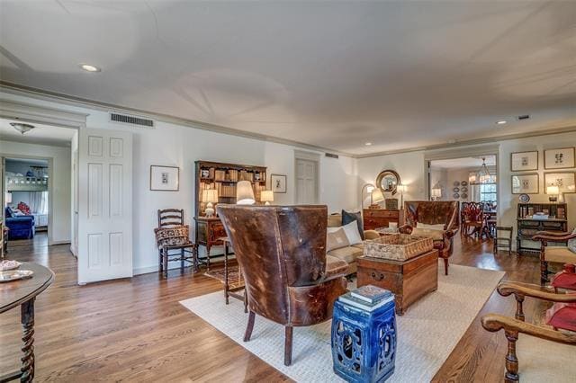 Building Photo - 4437 University Blvd