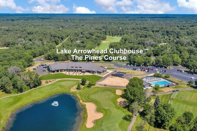 home is 2 blks from Lake Arrowhead restaurant and club house. - 1314 Bogey Trl