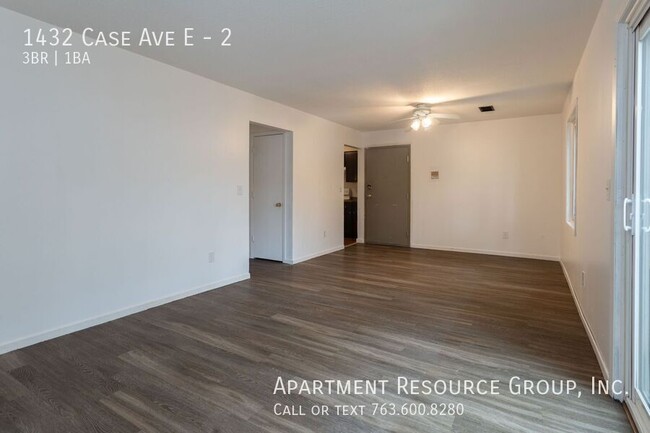 Building Photo - 3 Bed/1 Bath Apt for Rent!