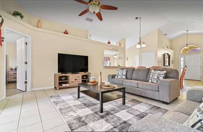 Building Photo - 100 Cardinal Ct