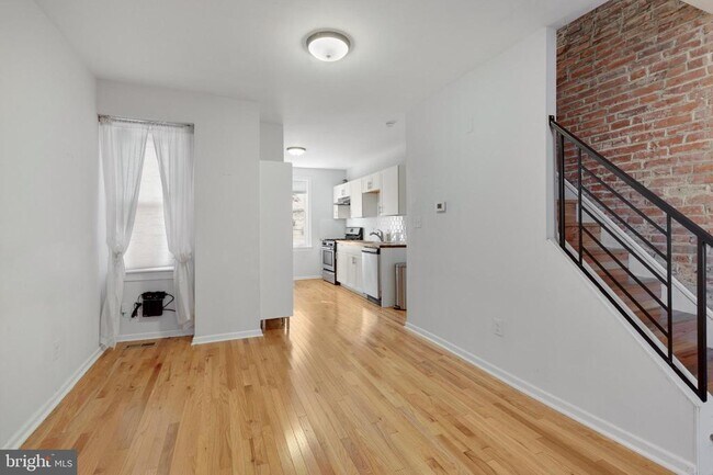 Building Photo - 1517 S LeCount St