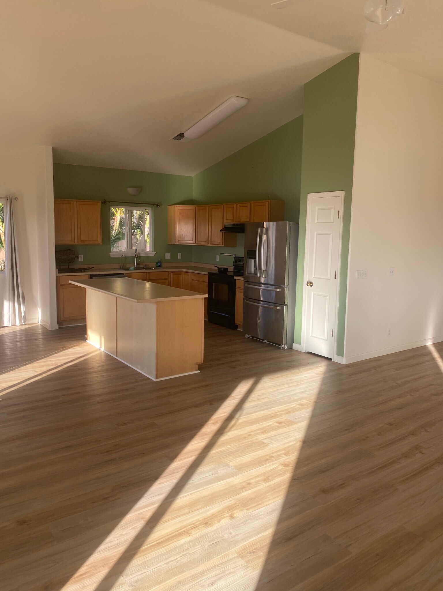 Building Photo - 131 Kahana Makai Rd