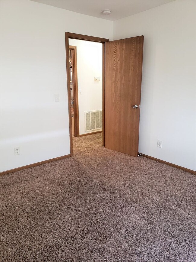 Building Photo - Upstairs Four Bedroom Apartment by Quality Home Management