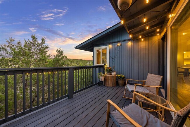 Building Photo - 6407 Lynn Ln