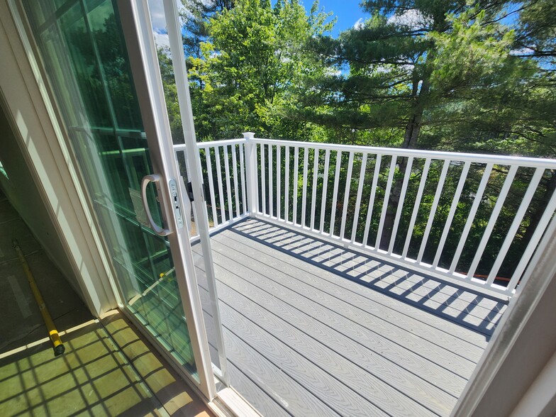 Building Photo - 60 Nicholas Ln