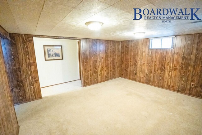 Building Photo - Newly updated 3 Bedroom home in Layton