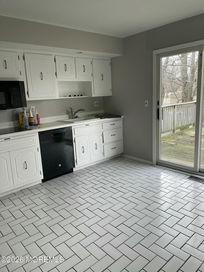 Building Photo - 52 Yorke Ct