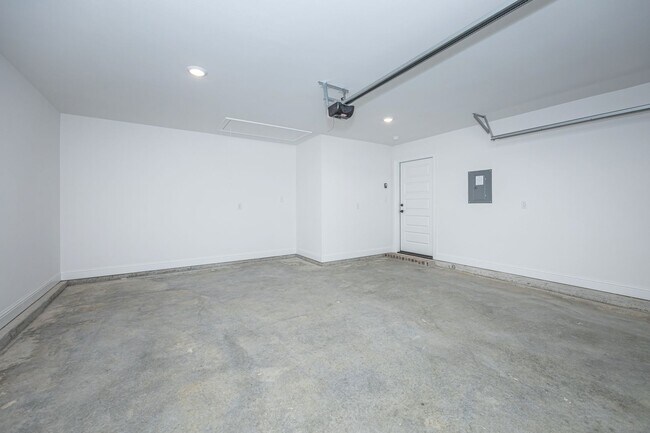 Building Photo - Brand-New Pet-Friendly 3BR/3BA Home with Large Bonus Room in Ocean Springs!