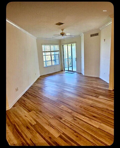 Building Photo - 11434 Jasper Kay Ter