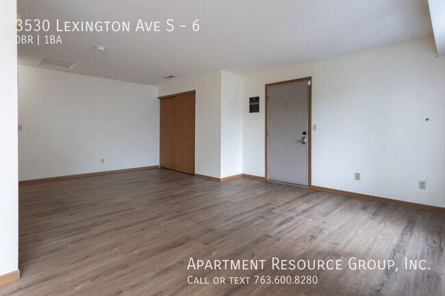 Building Photo - 3530 Lexington Ave S