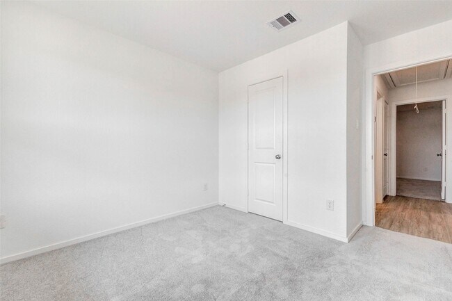 Building Photo - 6655 Orange Daylily Ln