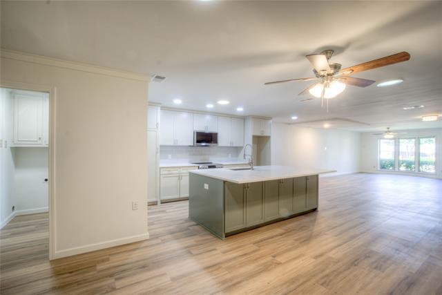 Building Photo - 10630 Sandpiper Ln