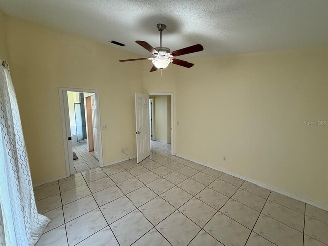 Building Photo - 1300 Daniels Cove Dr