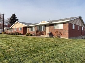 Building Photo - 4601 Englewood Ave