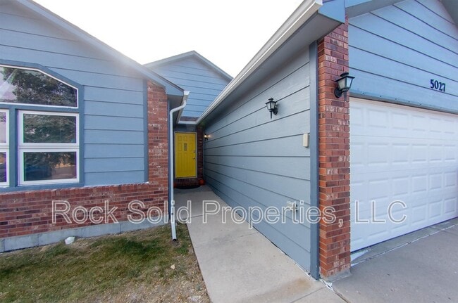 Building Photo - 5027 Green River St