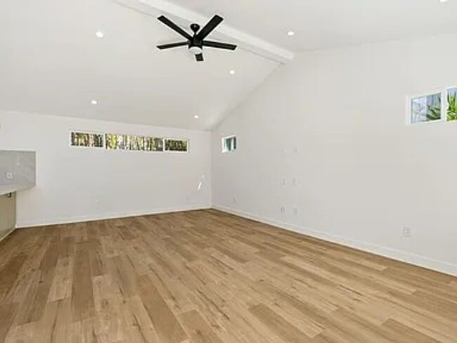 Building Photo - Luxury Meets Privacy | Stunning Detached 1-Bedroom ADU