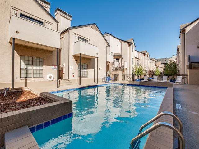 Building Photo - 3901 Travis St