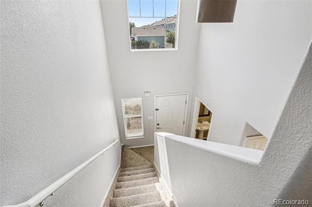 Building Photo - 5888 Biscay St