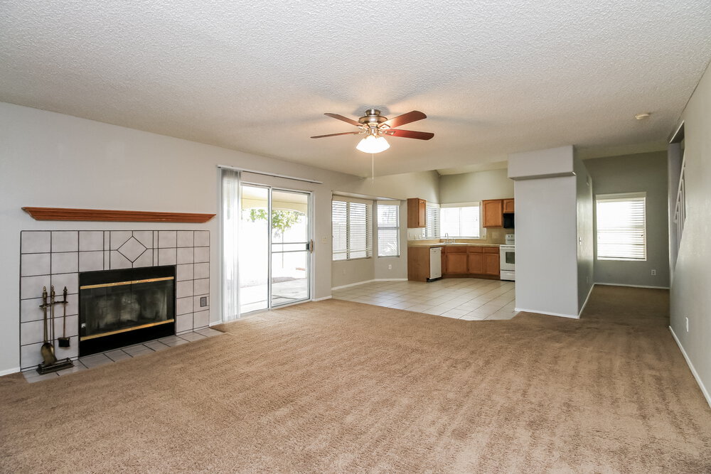 Building Photo - 441 S Maple
