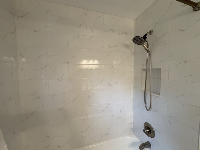 Building Photo - 5902 W 77th Terrace