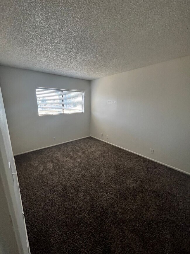 Building Photo - Chandler Townhome for rent!
