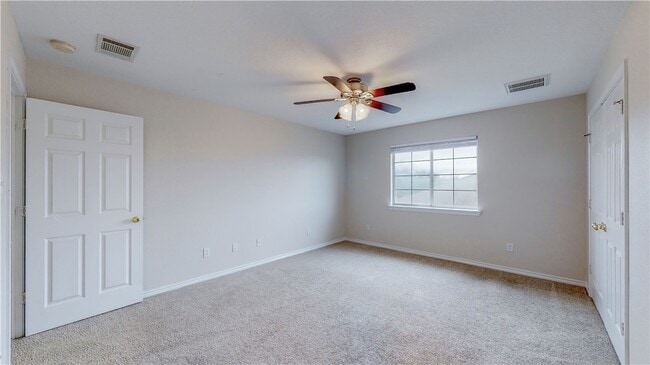 Building Photo - 3771 Oldenburg Ln