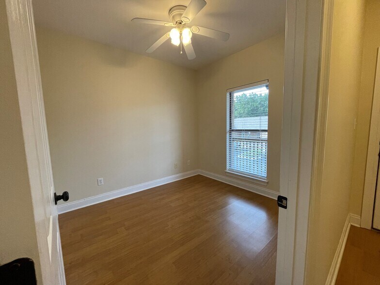 Building Photo - 20637 Blueberry Ln