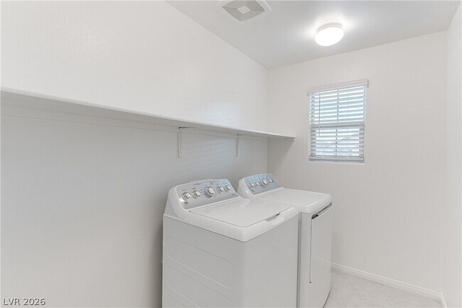 Building Photo - 10106 W Meranto Ave