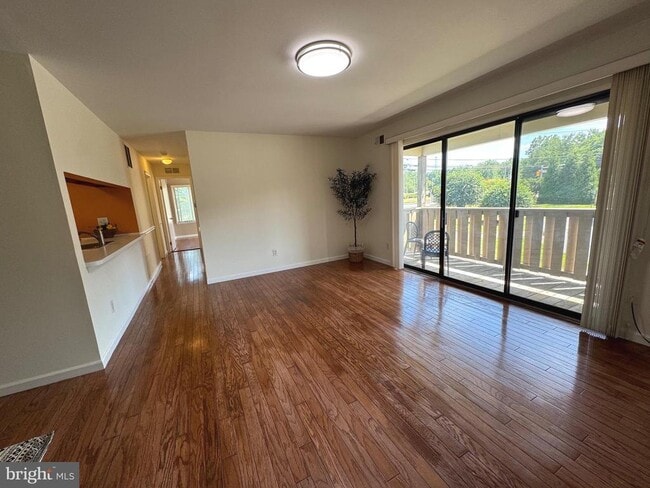 Building Photo - 1502 The Woods