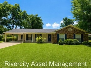 Building Photo - A Germantown Gem !!!!!!!! A Must See, Very Spacious and Newly Renovated!!!!