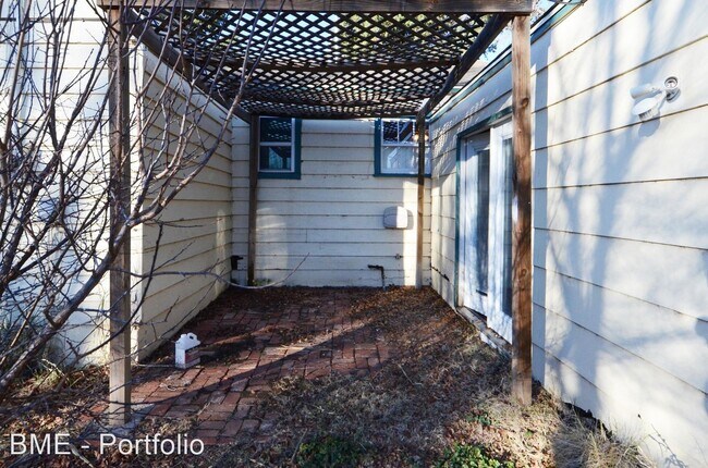 Building Photo - 2 br, 1 bath House - 4211 Cline