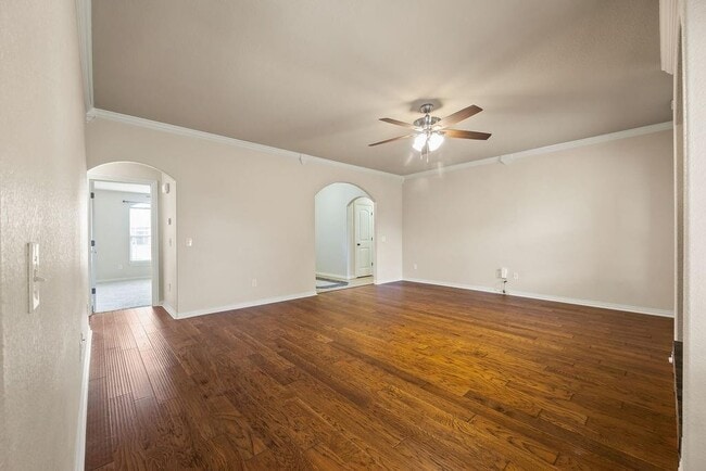 Building Photo - 1809 SW Sequoia St