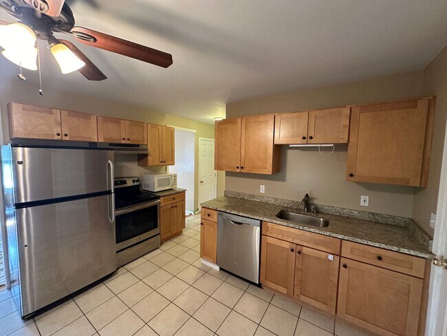 Building Photo - 6-8 Wright Avenue