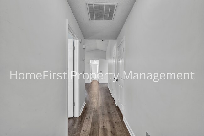 Building Photo - 1201 Red Stone Dr