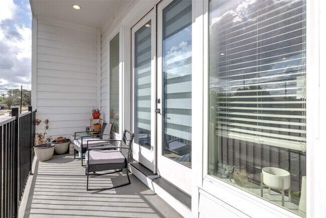 Building Photo - 4804 Gano St