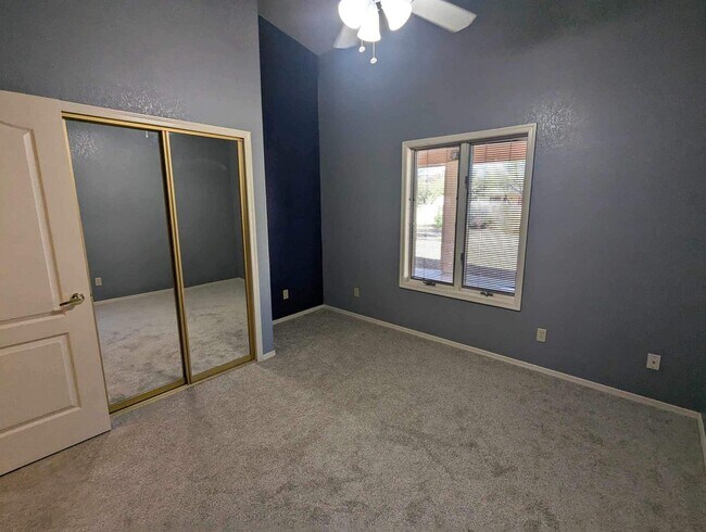 Building Photo - Large 3 bedroom with 3 car garage
