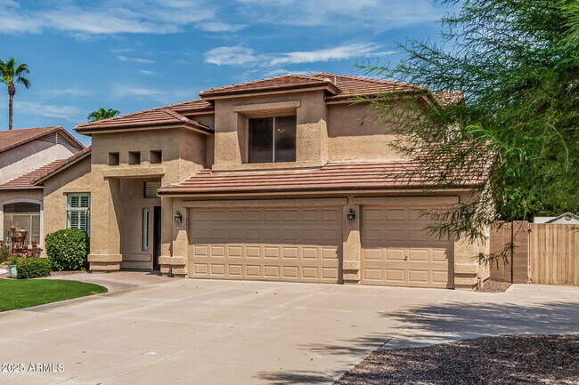 Building Photo - 1038 E Harrison Ct