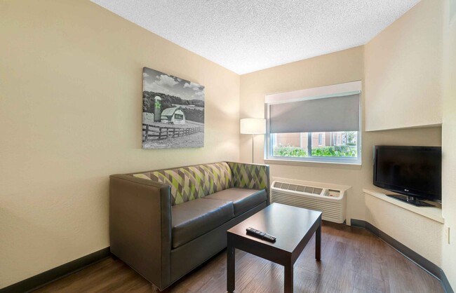 Building Photo - Furnished Studio-Houston - Katy Freeway - ...