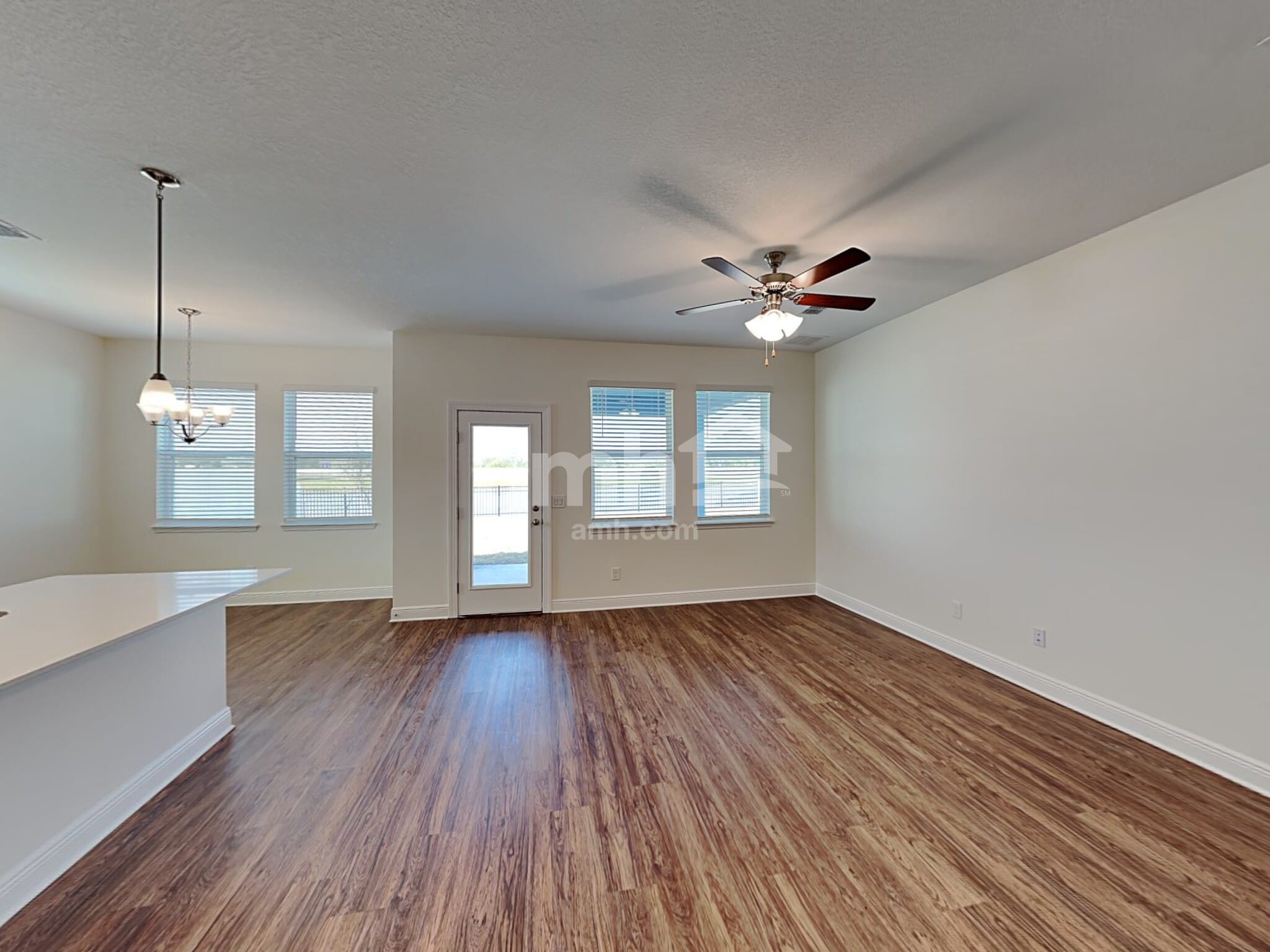 Building Photo - 1178 Sky Lks Dr