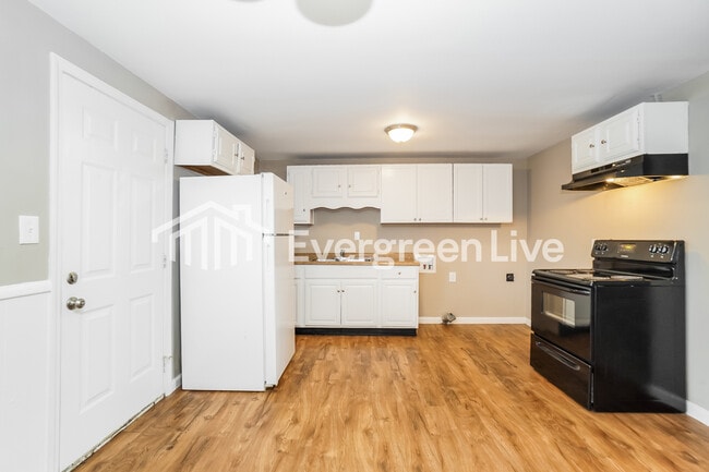 Building Photo - 6908 Retton Rd