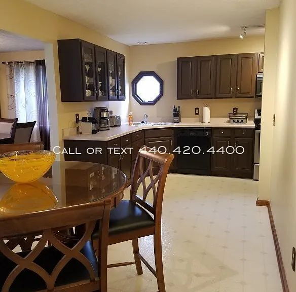 Building Photo - 16583 Sunwood Oval