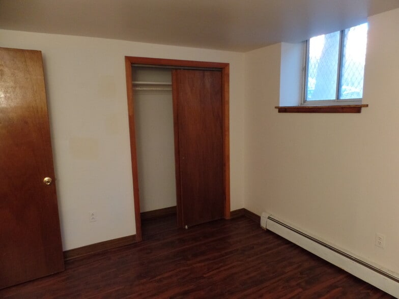 Building Photo - 1600 Bolton St